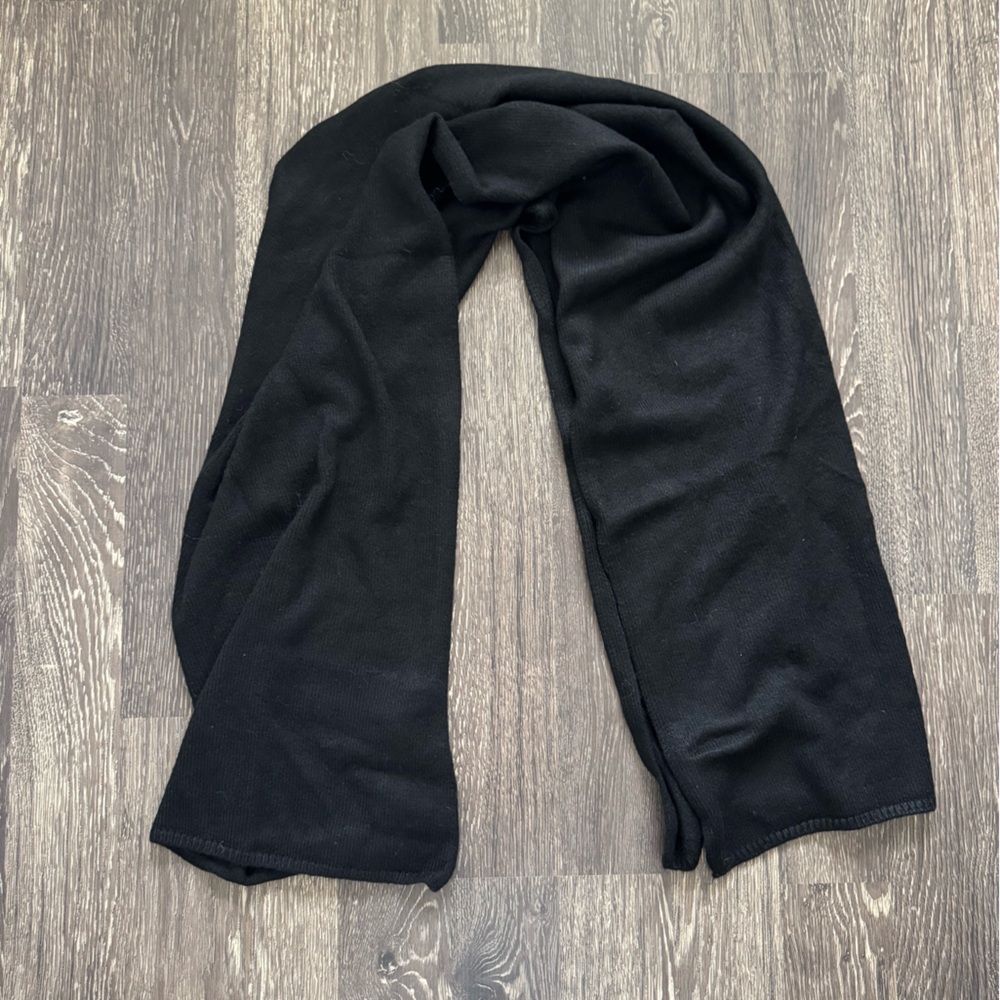 Zara black knit scarf